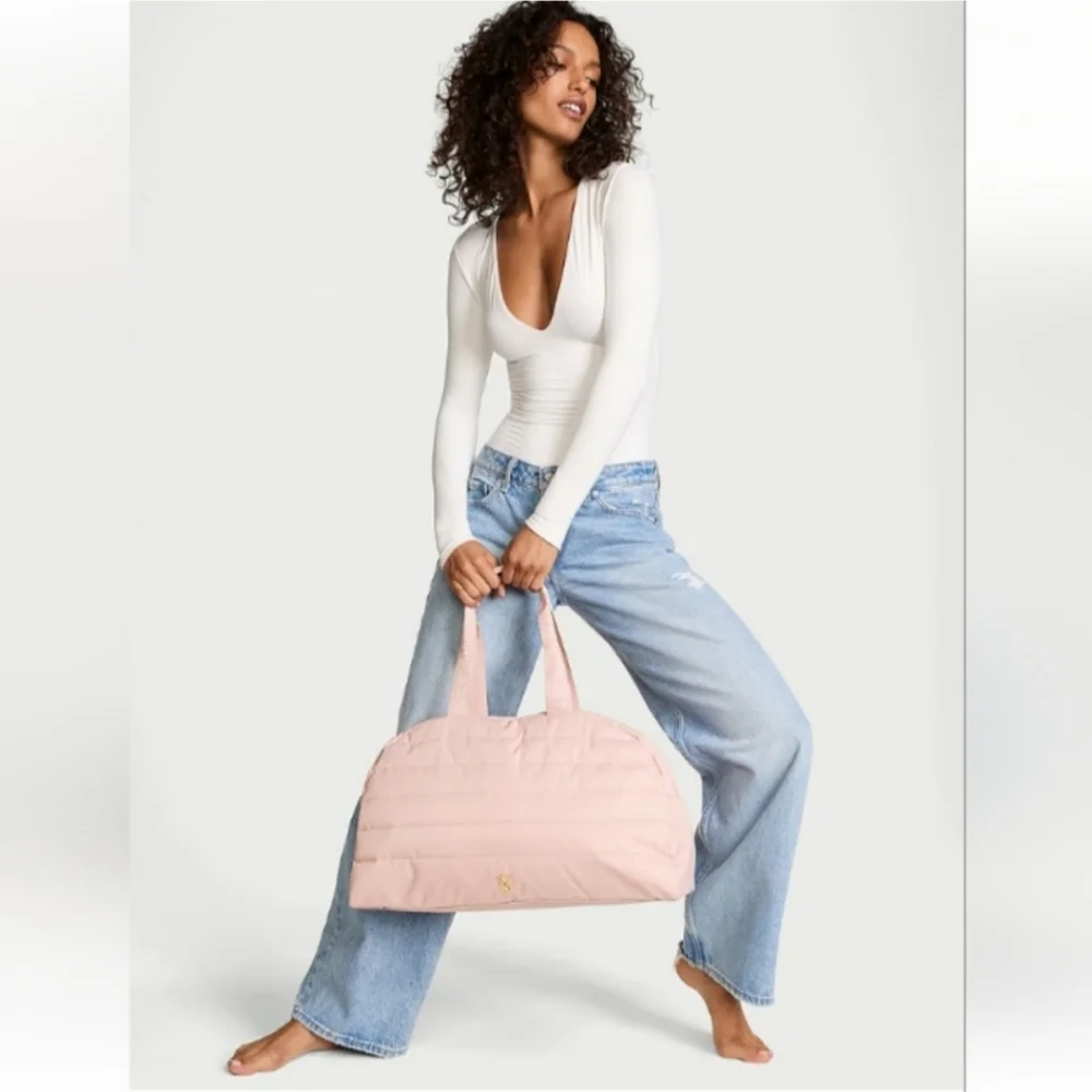 Victoria's Secret NWT Dome Duffle light pink - Picture 1 of 9